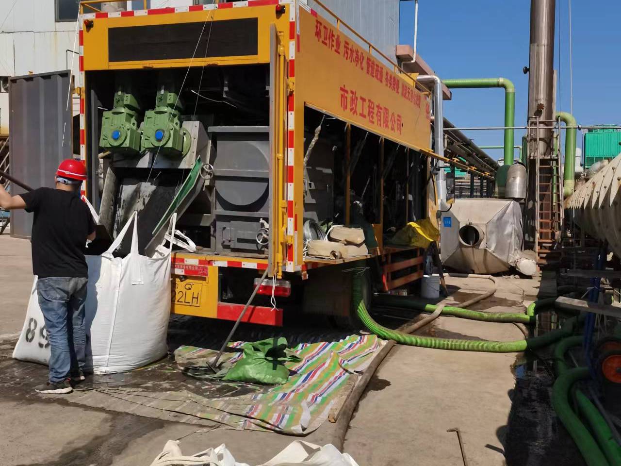 双鸭山淤泥压干处理